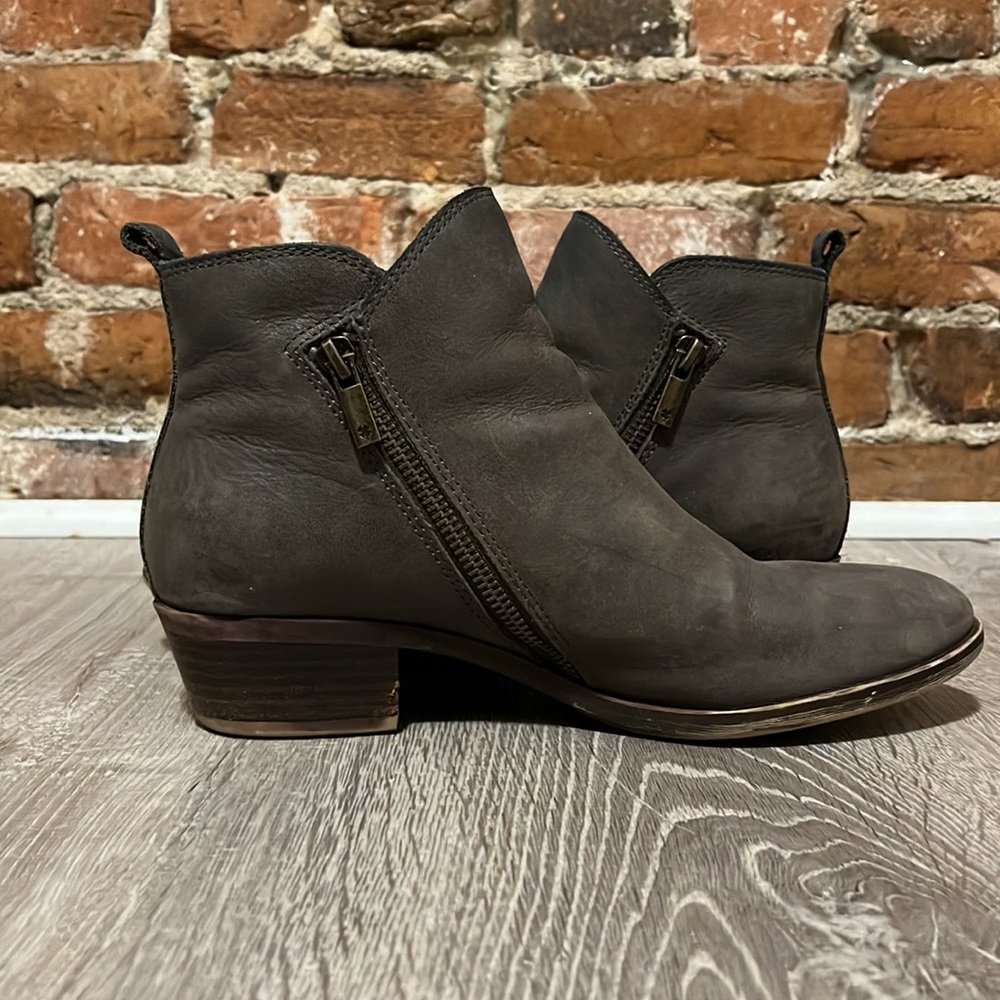 Size 7.5 Brown Lucky Brand Ankle Boot